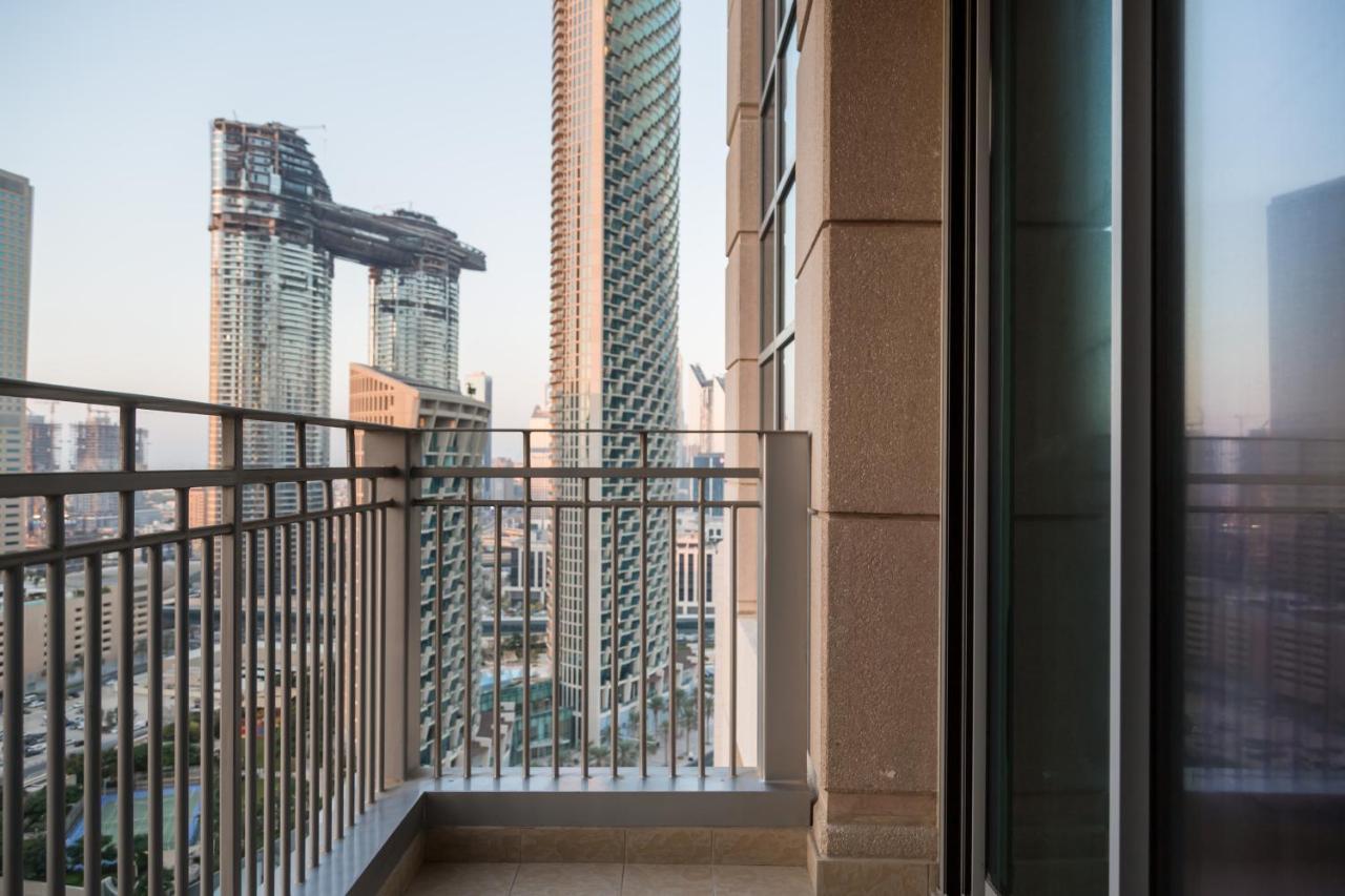 Higuests - Luxury Apt With Balcony, Steps From Burj Khalifa Appartement *